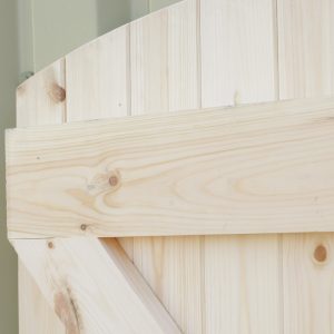 Arched-Top-(LB)-Door-Gate_close-up-back 2