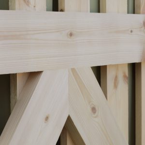 Small-Arched-Picket-Gate-Door_close-up-back 3