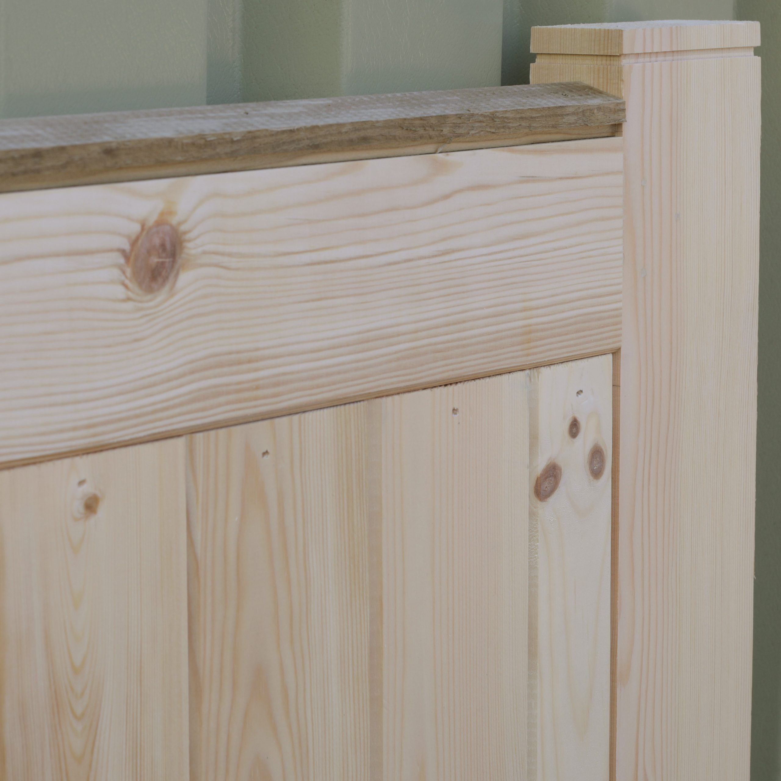 Small-Garden-Gate-Door_close-up-front 2